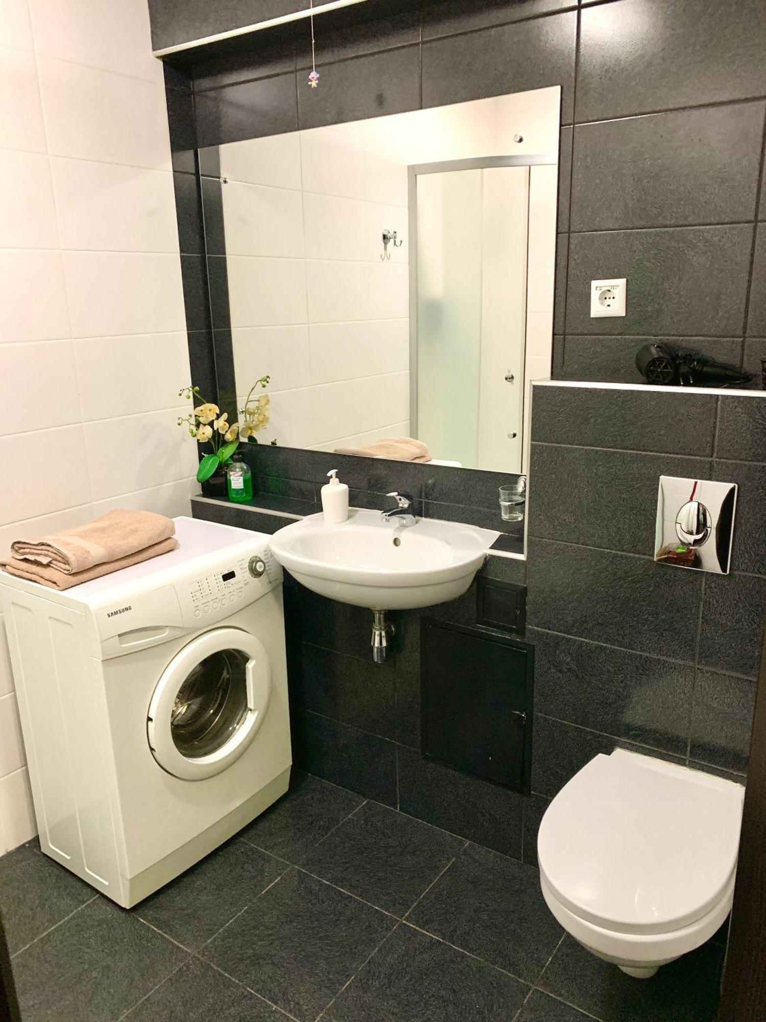 Apartment In Kharkiv , Prospect Nauki 19A المظهر الخارجي الصورة
